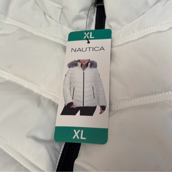 Nautica Puffer Jacket Womens XL White Black Quilted Faux Fur Removable Hood - Picture 5 of 15